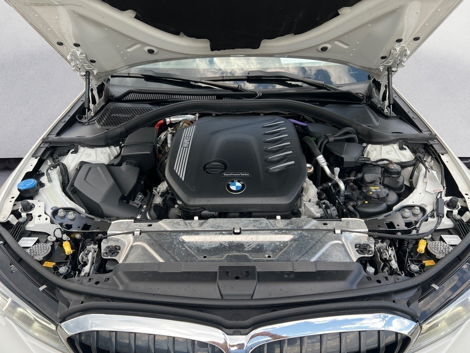 BMW 330d xDrive Touring M Sport Auto. Aktive Geschw. foto 16