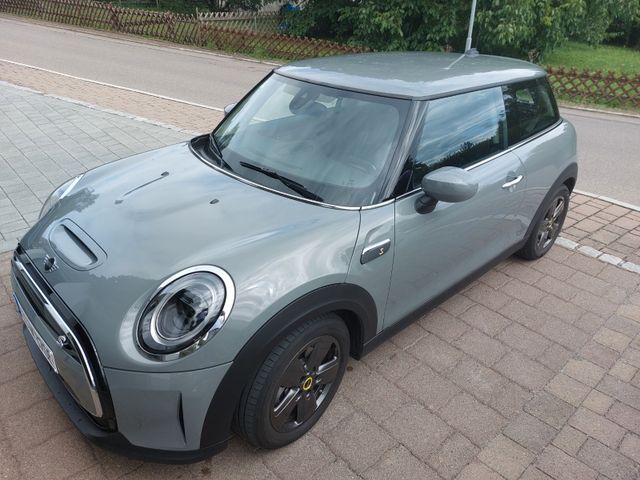 MINI Cooper SE Essential Trim Essential Trim