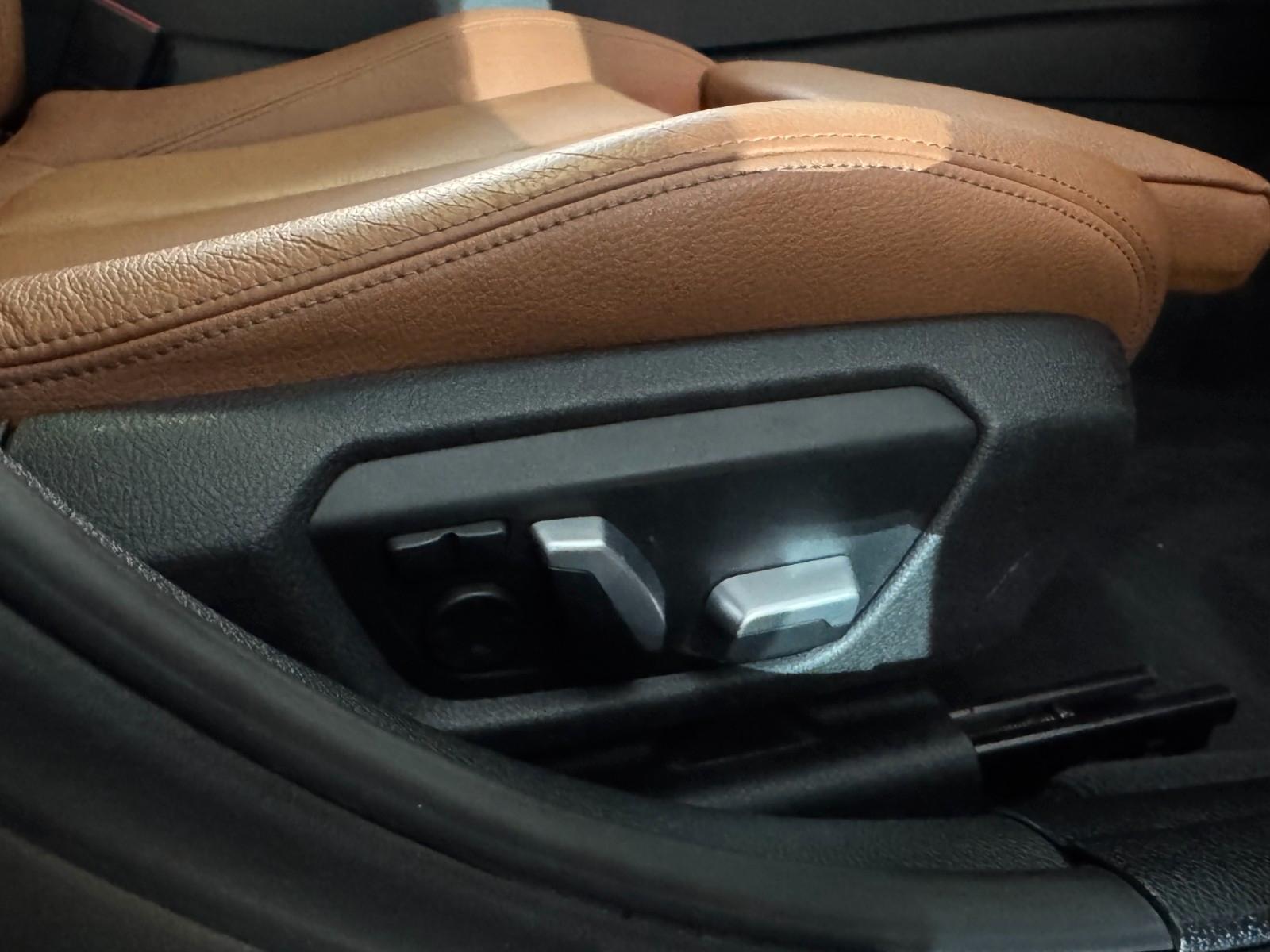 BMW 330d Touring Luxury Line/Pano/Harman/Led/360
