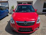 Opel Agila B Edition Automatik Klima PDC - rote Opel Agila
