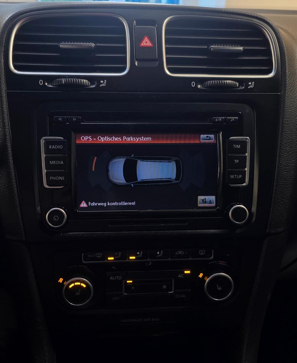 Volkswagen Golf 2011 — photo 20