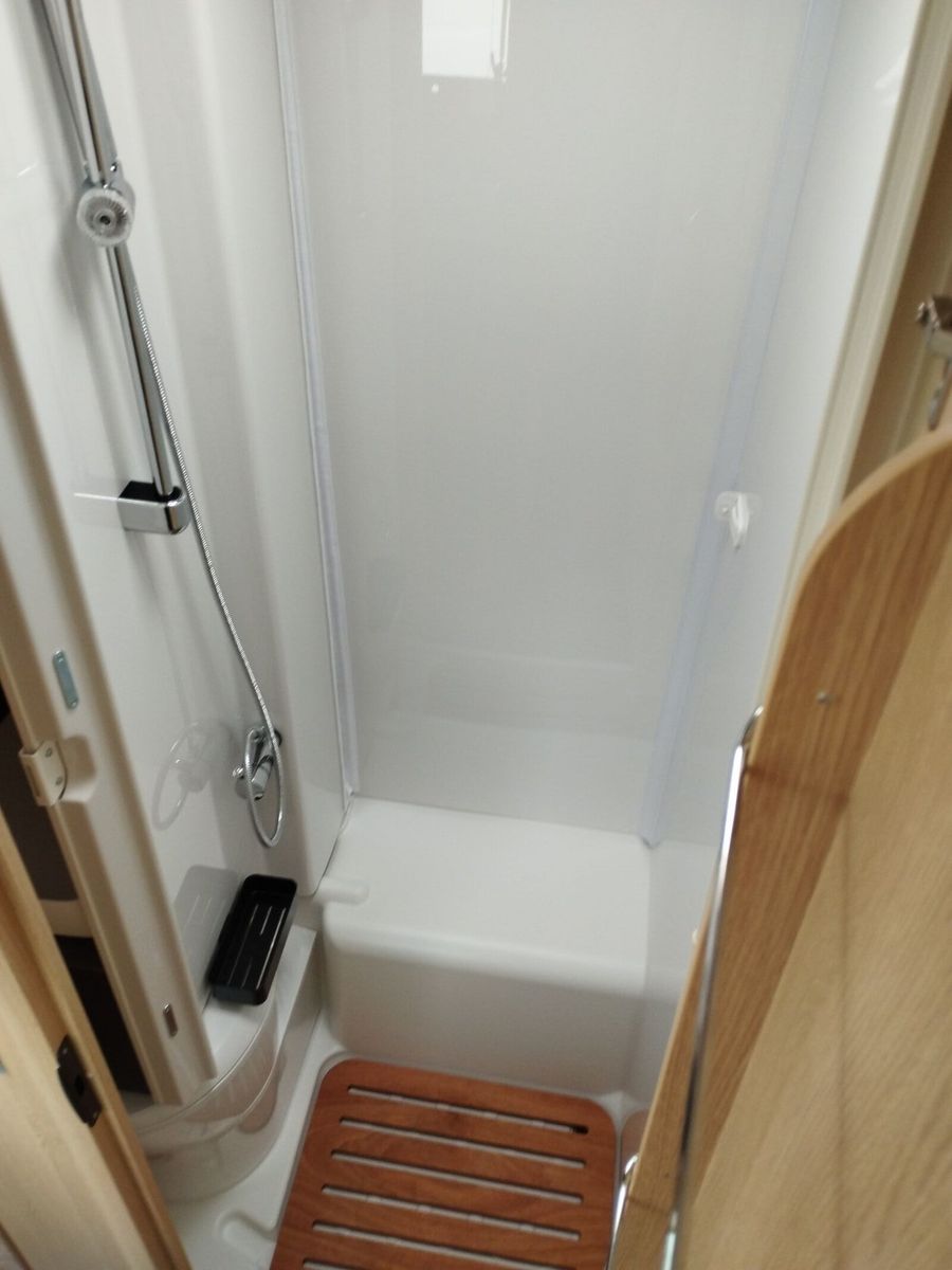 Fahrzeugabbildung Sunlight Adventure T 67S Automatik, Dörr Edition, TV