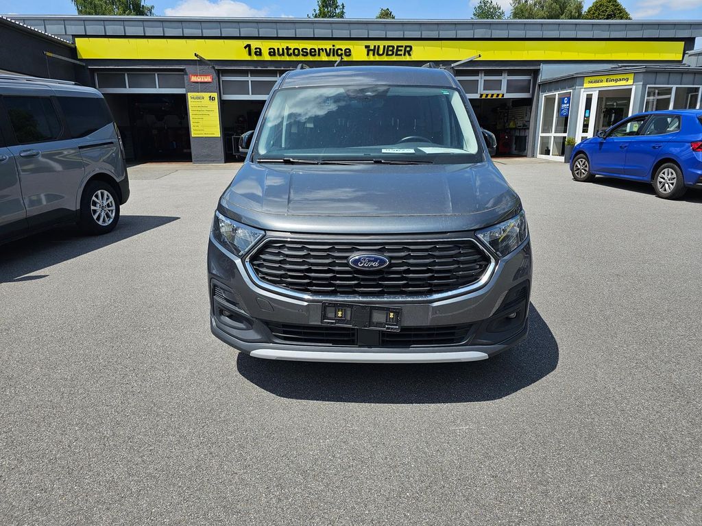 Ford Grand Tourneo