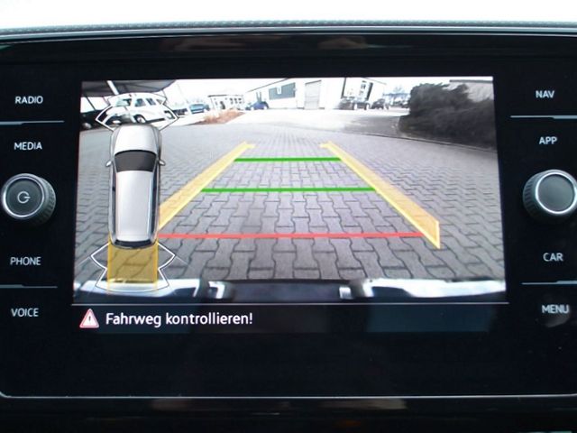 Passat Variant 2.0 TSI 272 PS 4M DSG R-Line AHK/