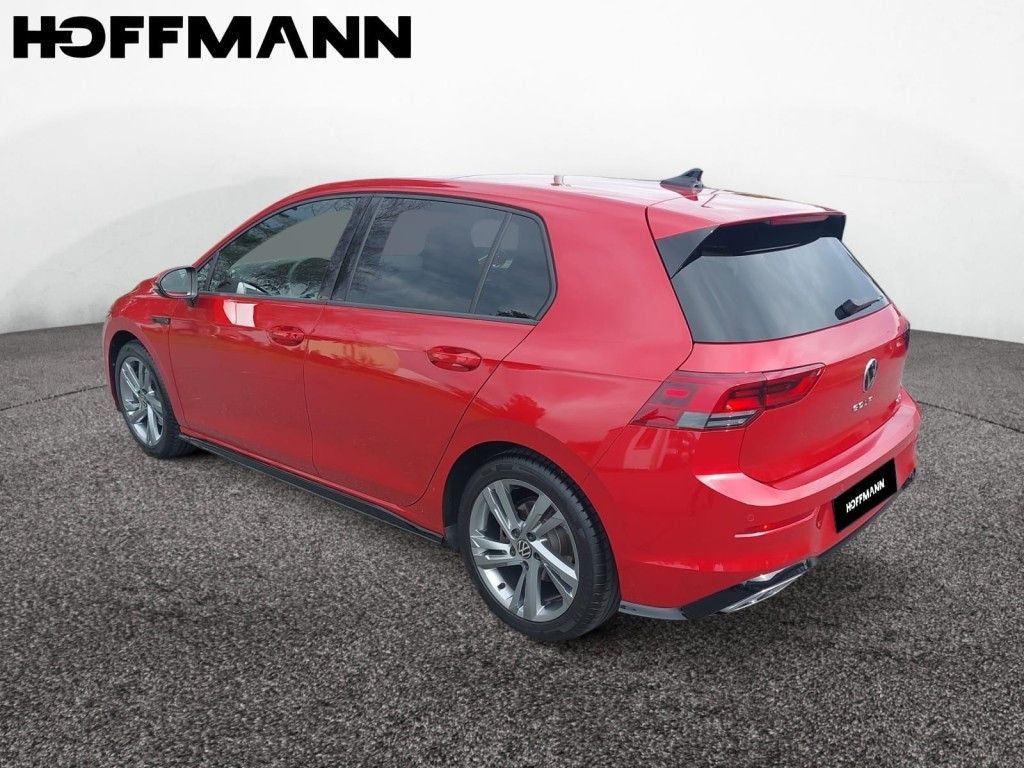 Fahrzeugabbildung Volkswagen Golf 1.5 eTSI DSG R-Line Standheizung