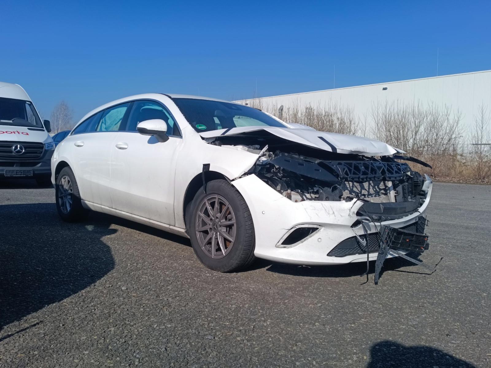 Mercedes-Benz CLA Shooting Brake 180 d