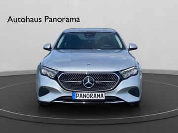 Mercedes E 200 - 2