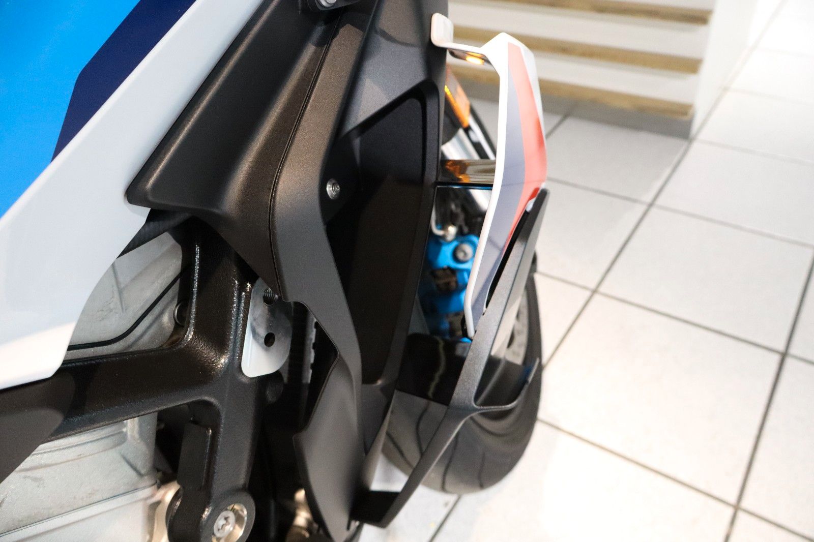 Fahrzeugabbildung BMW M1000 XR