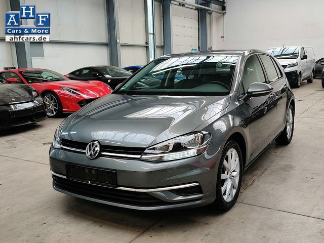 Volkswagen Golf 1.6 TDI Comfortline MASSAGE NAVI R-KAM SHZ