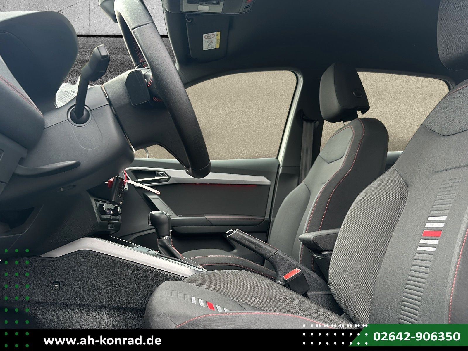 Fahrzeugabbildung SEAT Arona 1.0 TSI DSG FR+AHK+Navi+Climatronic