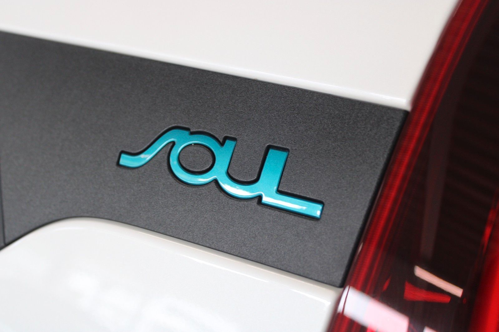 Fahrzeugabbildung Kia e-Soul 150kW Vision Wärmepumpe OnBoardLader uvm.