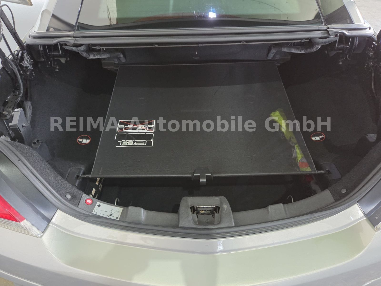 Fahrzeugabbildung Opel Astra 1,8i  H Twin Top Edition