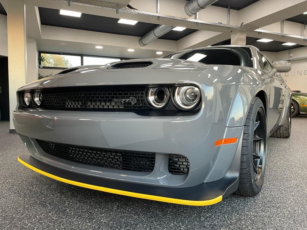 Dodge Challenger Auto kaufen bei mobile.de