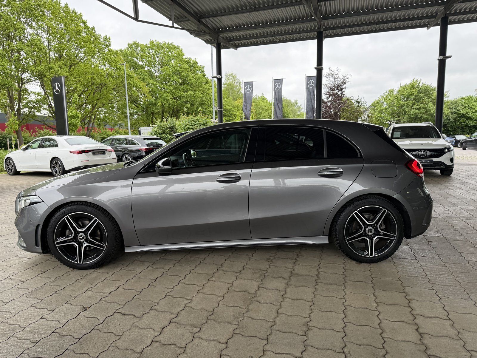 Mercedes-Benz A 180 Kompaktlimousine AMG Night LED MBUX Kamera foto 5