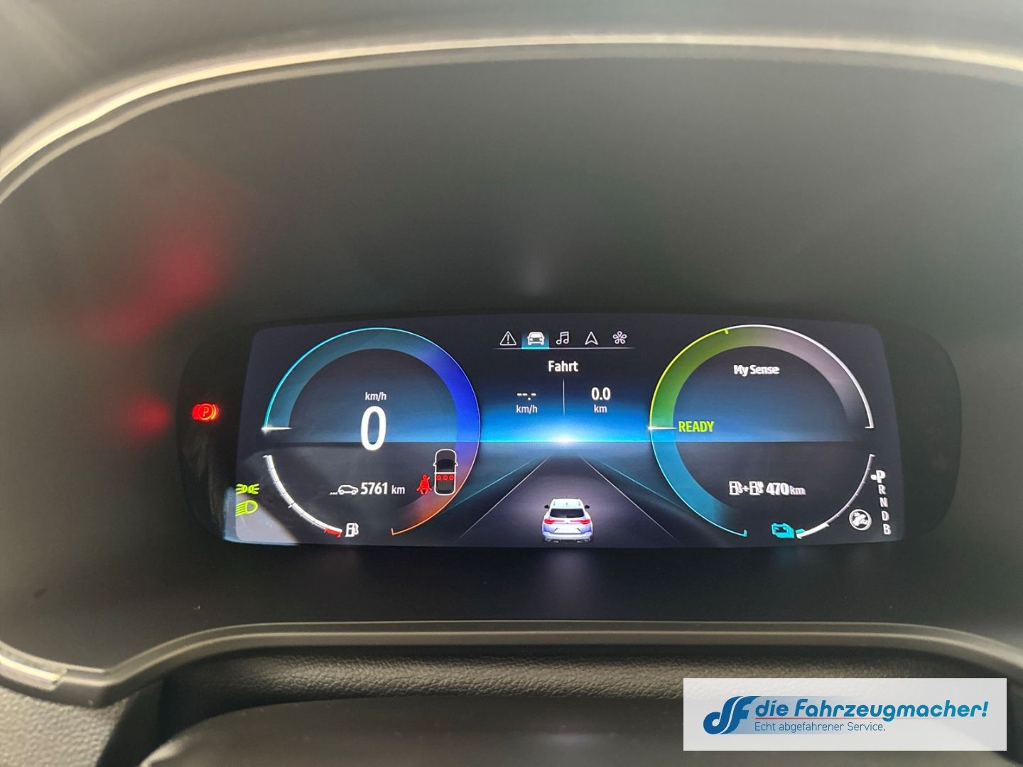 Fahrzeugabbildung Renault Megane E-TECH IV Grandtour Business Edition 1.6