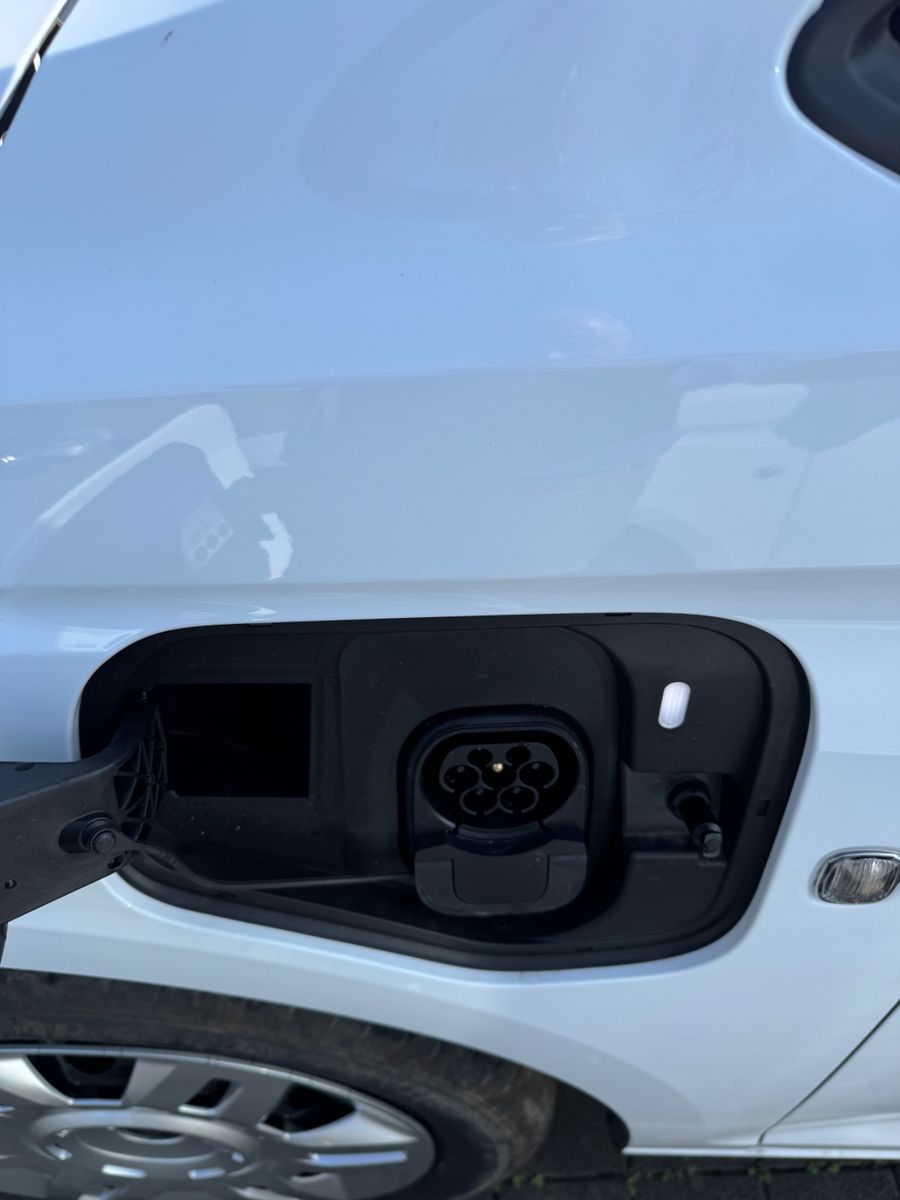 Fahrzeugabbildung Ford Transit Connect PHEV 1,5 Automatik/Sofort
