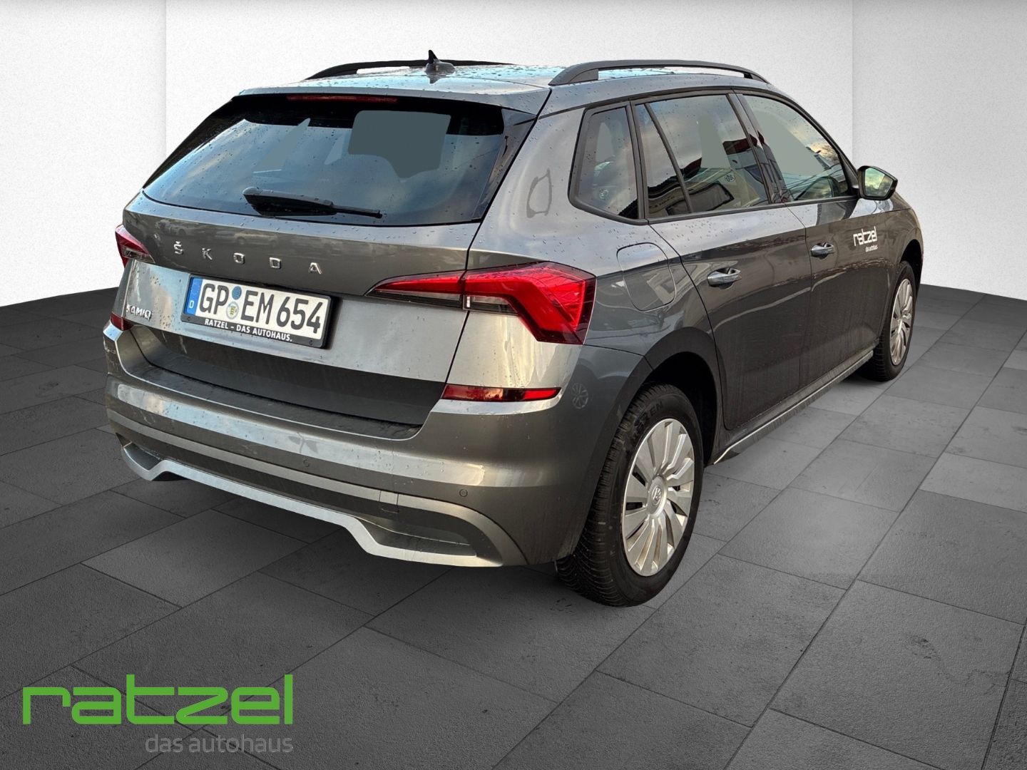 Fahrzeugabbildung SKODA Kamiq Style SYTLE 1.5 TSI DSG+KLIMA+PDC+TEMPOMAT