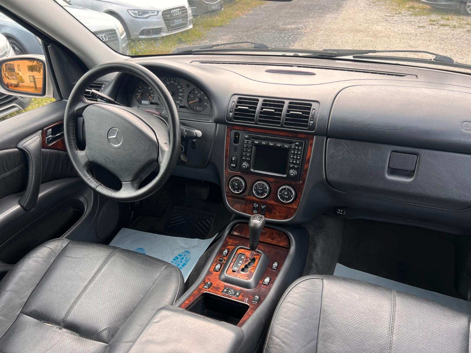 Mercedes-Benz ML270 2004 — photo 10