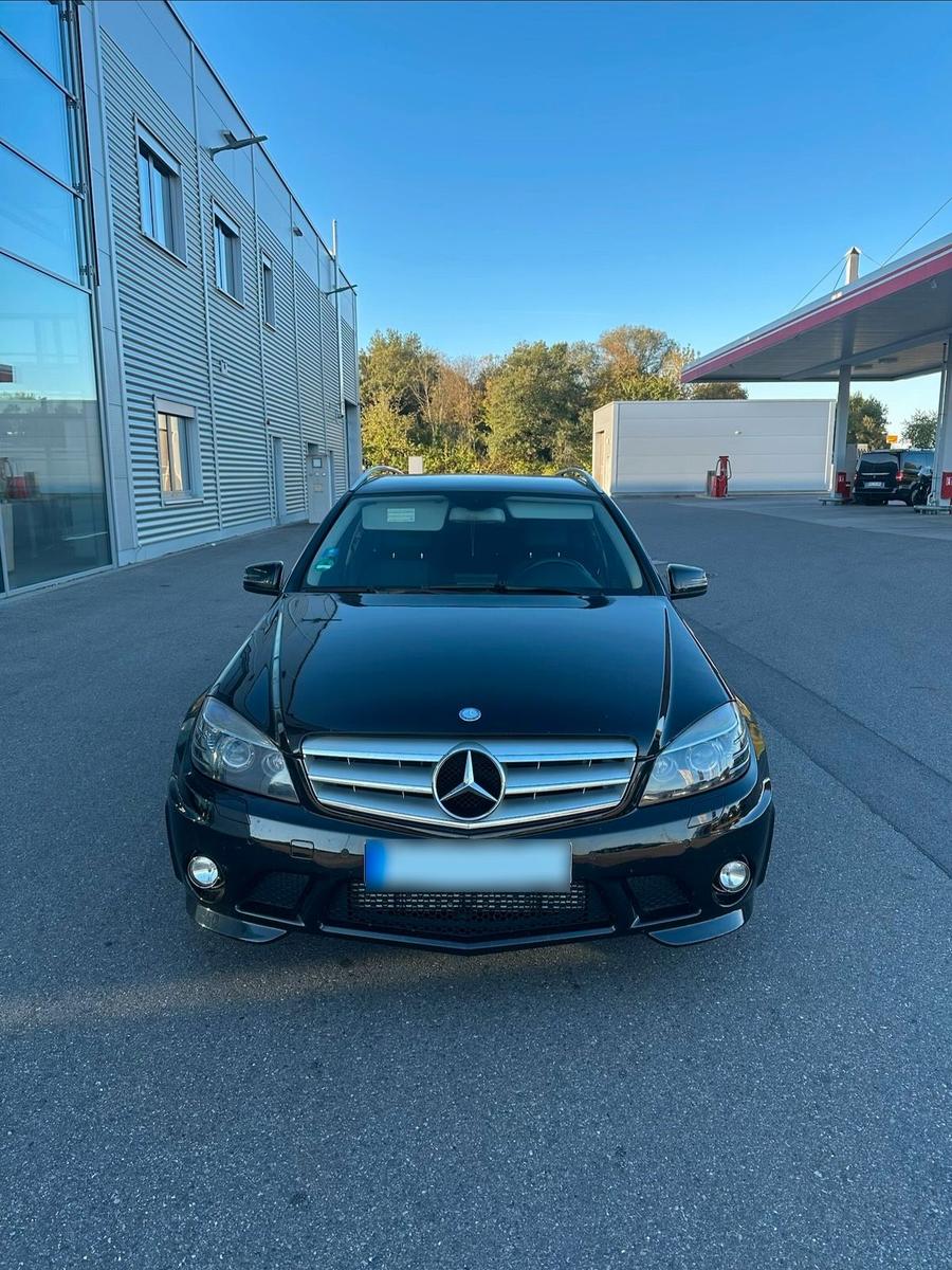 Mercedes-Benz C200 2009 — rear view