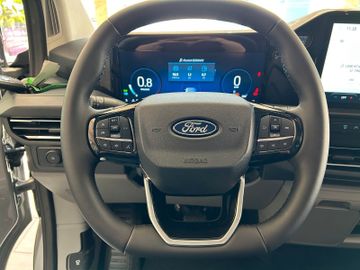 Ford Transit Custom 2,0l Doppelkabine L2 6 Sitze