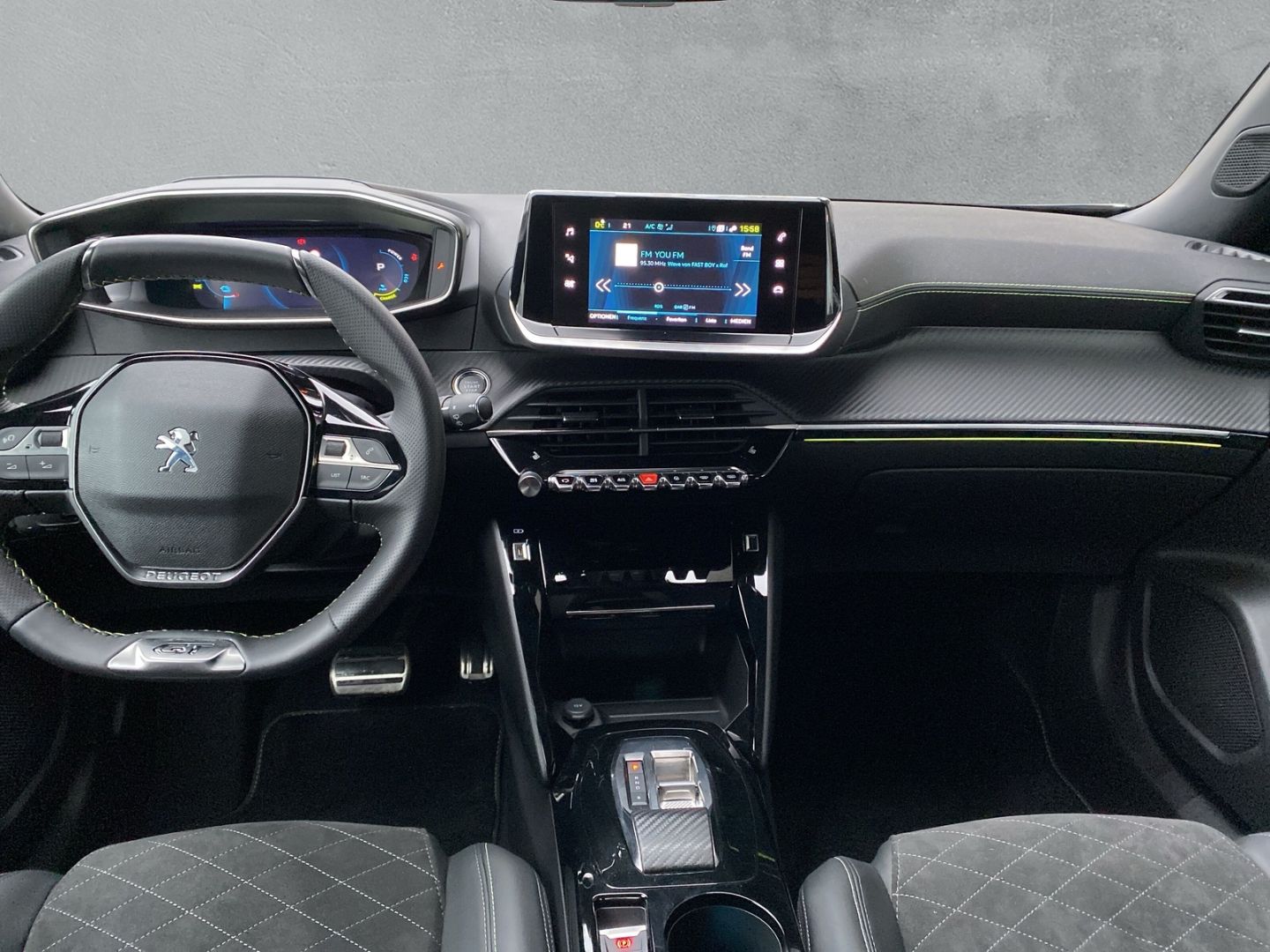 Fahrzeugabbildung Peugeot 2008 e- GT Elektromotor 136 *Sitzheizung*ACC*Kam