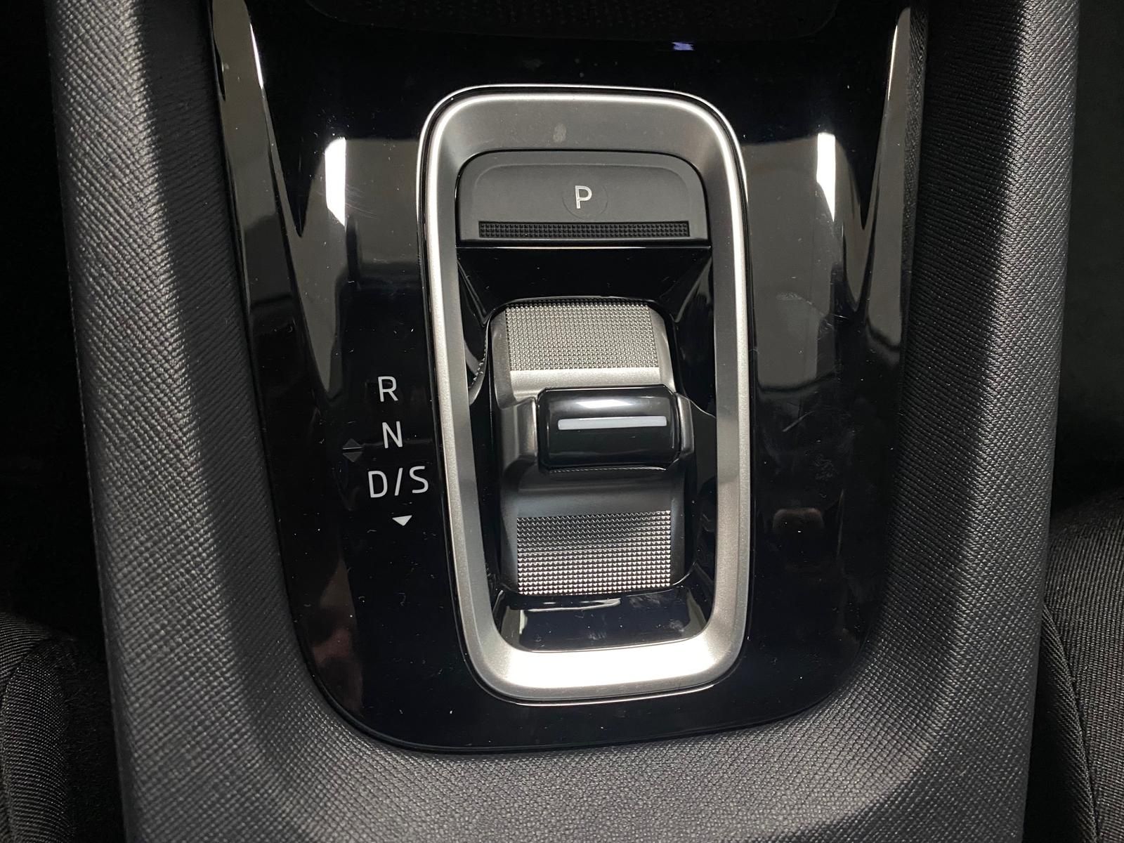 Fahrzeugabbildung SKODA Octavia 2.0 TDI DSG Selection AHK+5J GAR+APP+ACC