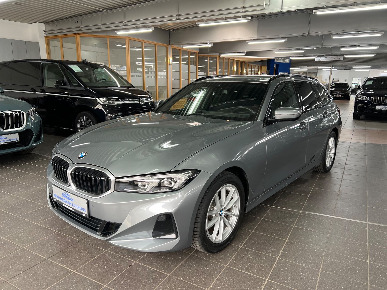BMW 318 d Touring Driving Assistant+Parkassistent foto 5
