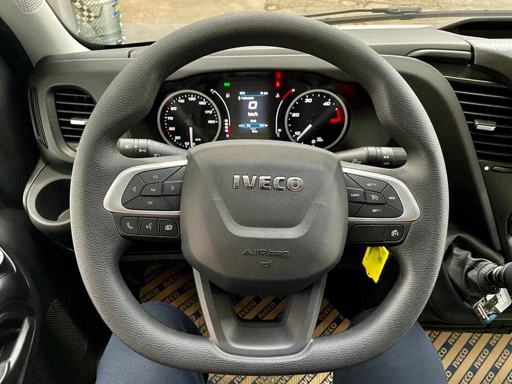 Fahrzeugabbildung Iveco Daily 35S16 2,3 D RS 3450 PRITSCHE