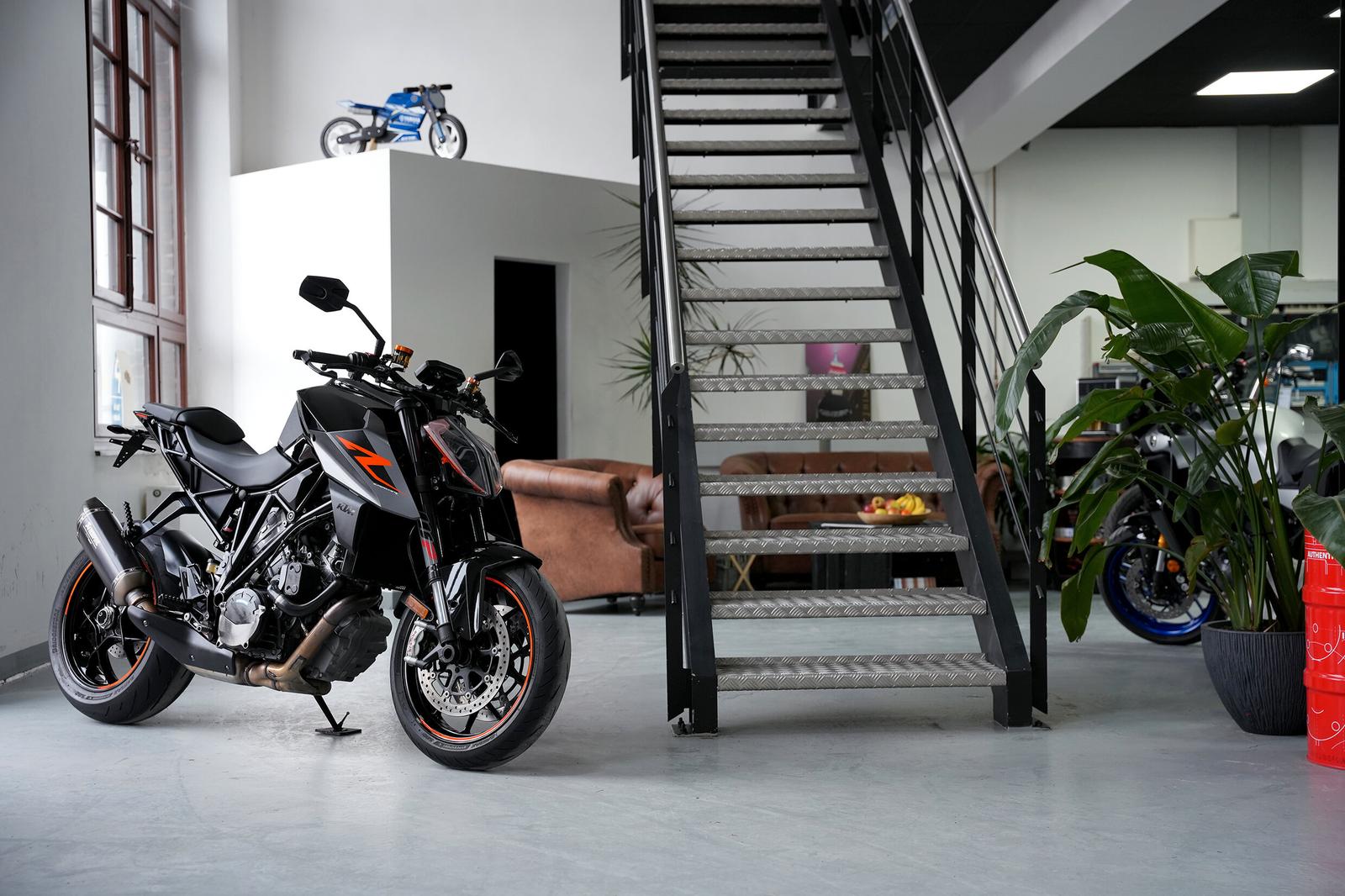 KTM Super Duke 1290 R | TOP ZUSTAND | Akrapovic |