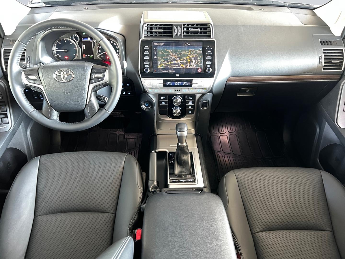 Toyota Land Cruiser 2.8 Executive *Pano*RCam*SHZ*Leder*