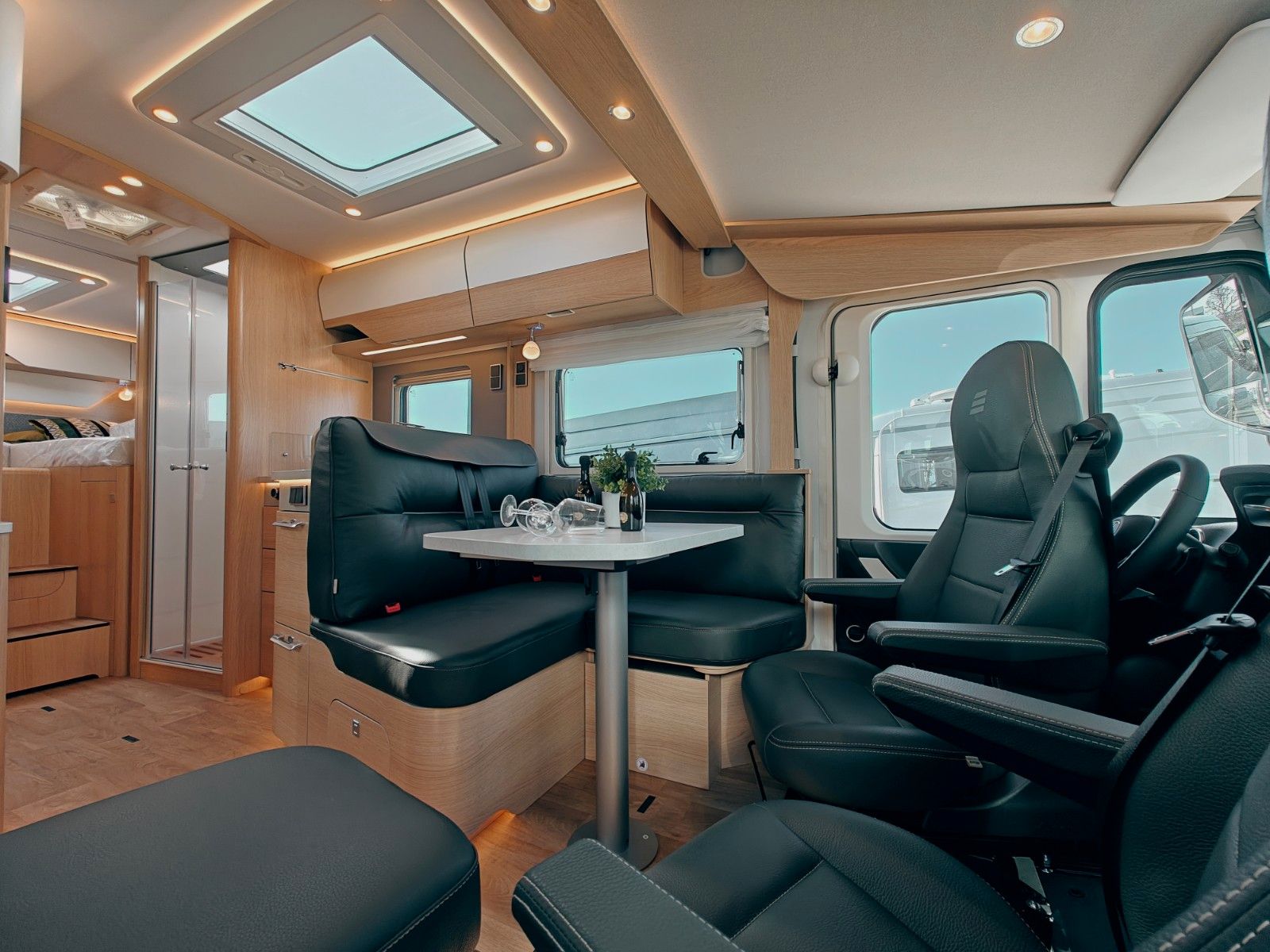 Fahrzeugabbildung HYMER / ERIBA / HYMERCAR B-KLASSE MC I 680 PREMIUM - NEU! MODELL 2025