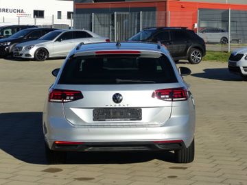 Volkswagen Passat Variant - 8