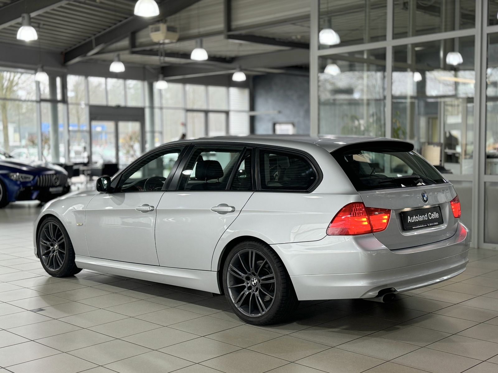 Fahrzeugabbildung BMW 316d Touring Tempomat Klima Navi