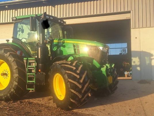 John Deere 6250R