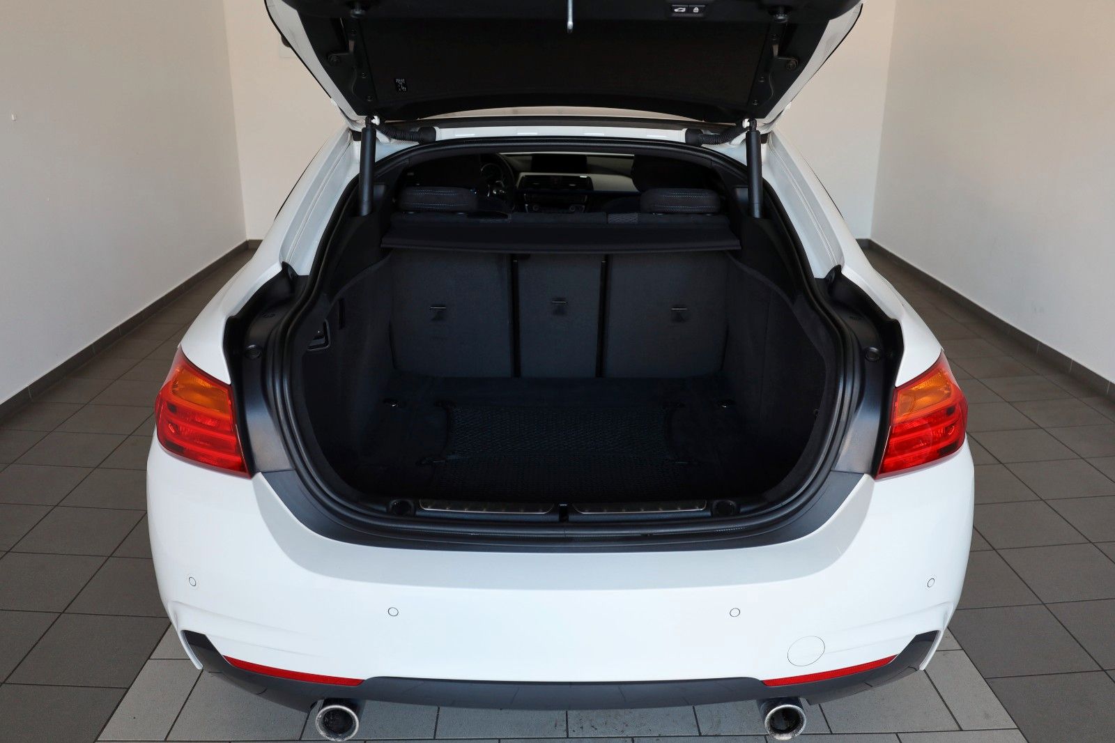 Fahrzeugabbildung BMW 440i xDrive GC M Sport Alcantara,Navi,LED,SH,ACC