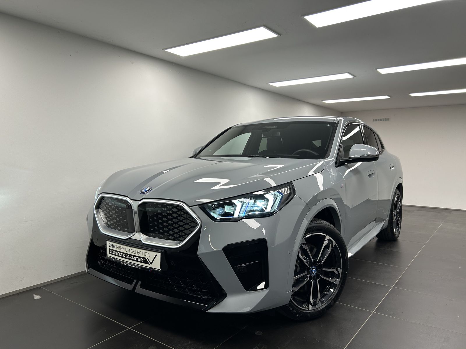 BMW iX2 - Bild 7