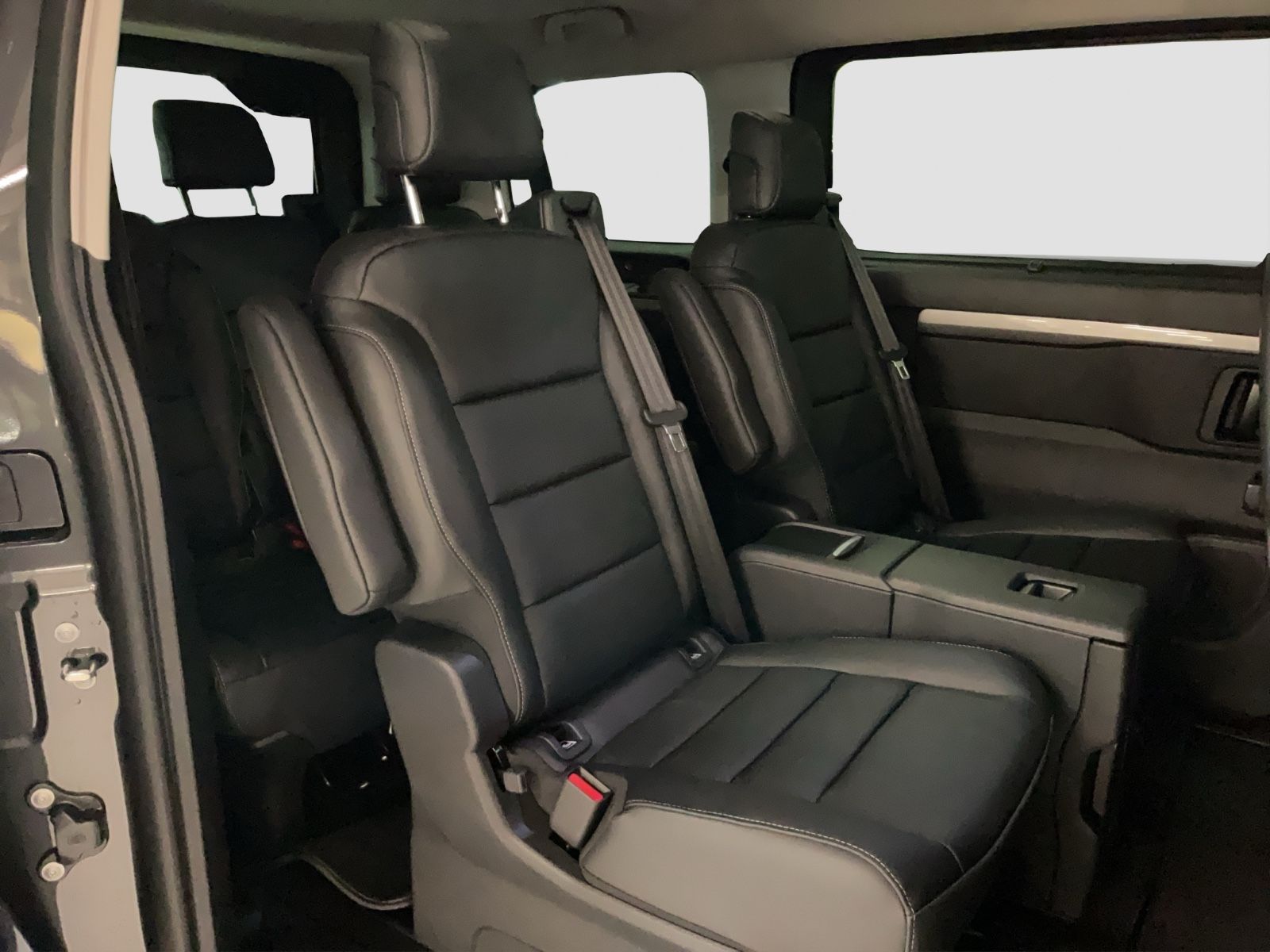 Fahrzeugabbildung Citroën Ulysse L2 2.0  180 PS AT8 LEDER  **TOP**