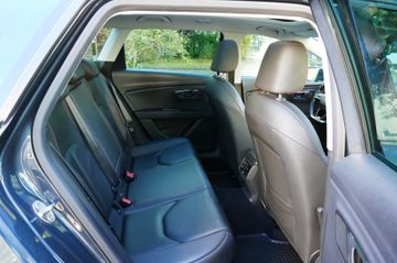 Fahrzeugabbildung SEAT Leon ST FR, Leder, Panorama, LED