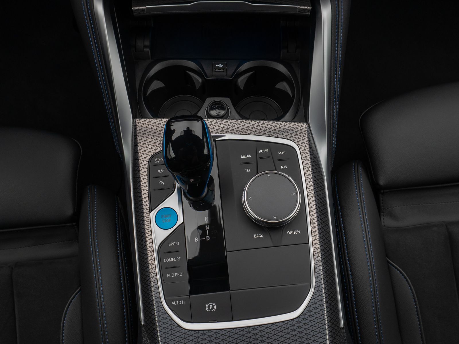 Fahrzeugabbildung BMW i4 eD40 M Sport 360°DAB H/K Komfort Alarm 19Zoll
