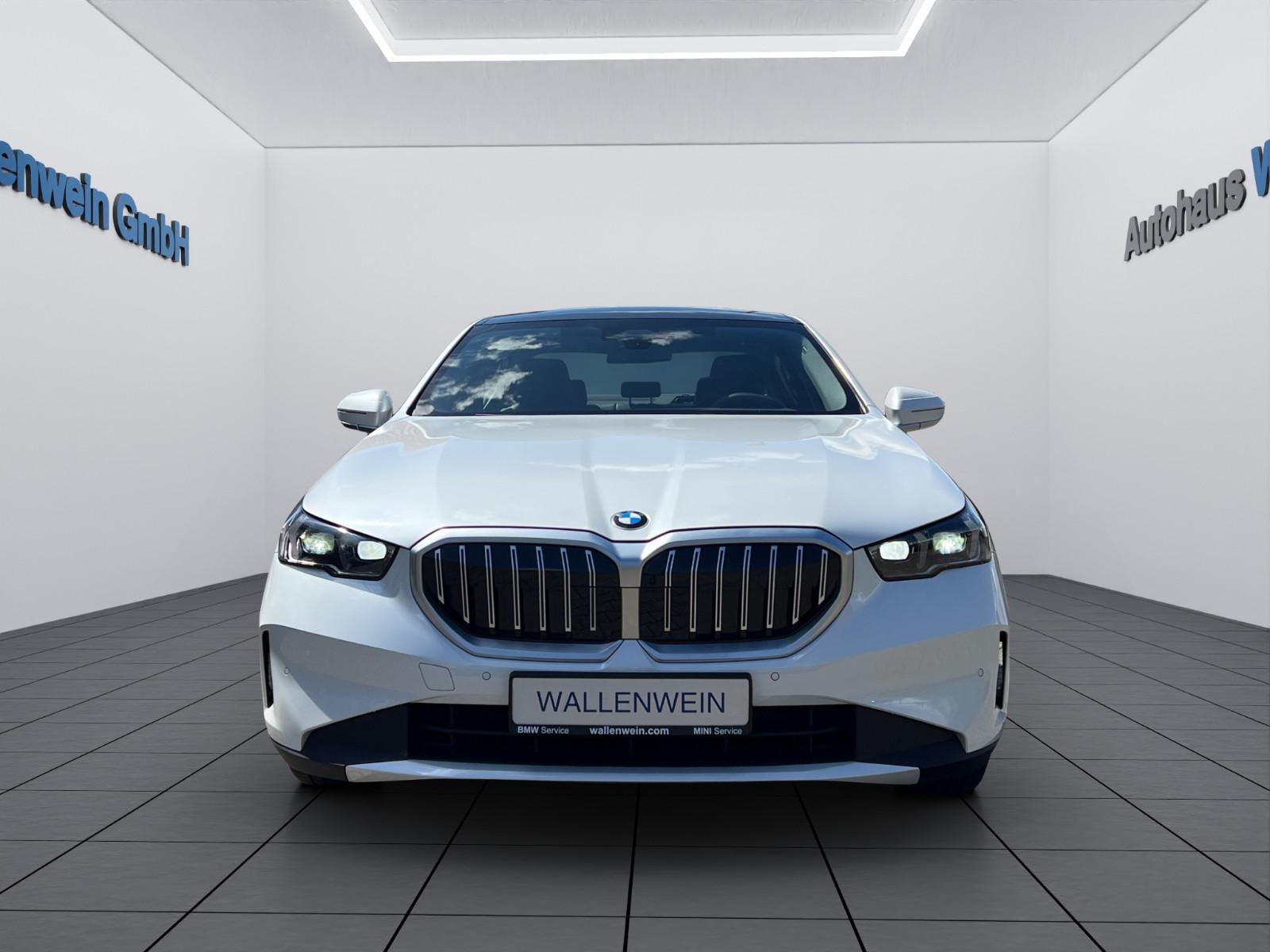 BMW 520i Automatik, Panorama, 360°,  HUD