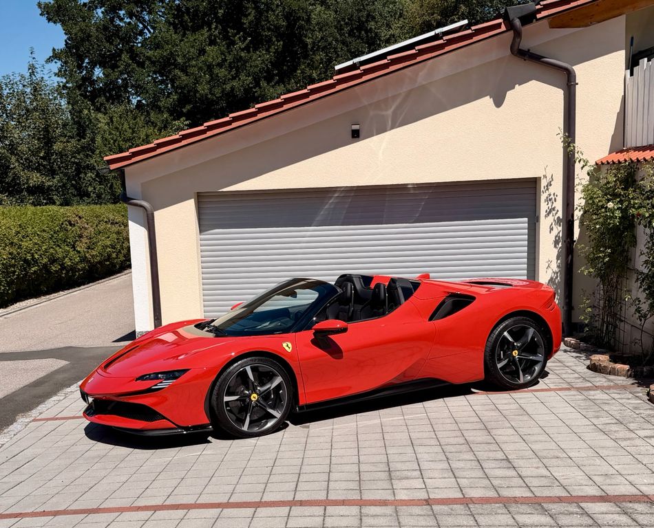 Image of Ferrari SF90
