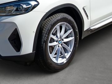 BMW X4 - 11