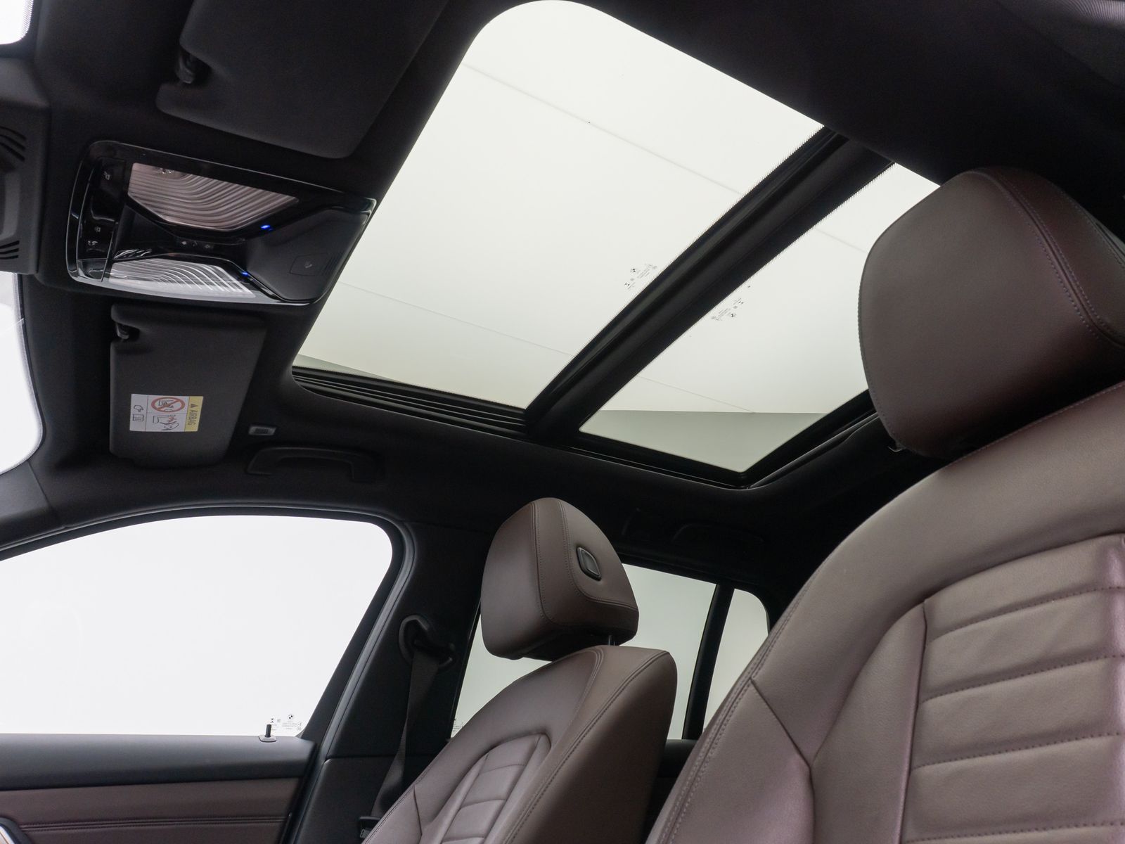 Fahrzeugabbildung BMW 320d xD Luxury Line Panorama Laser HUD DAB H/K