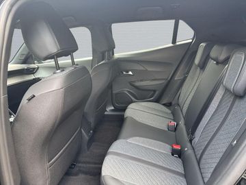 Peugeot 2008 - 12