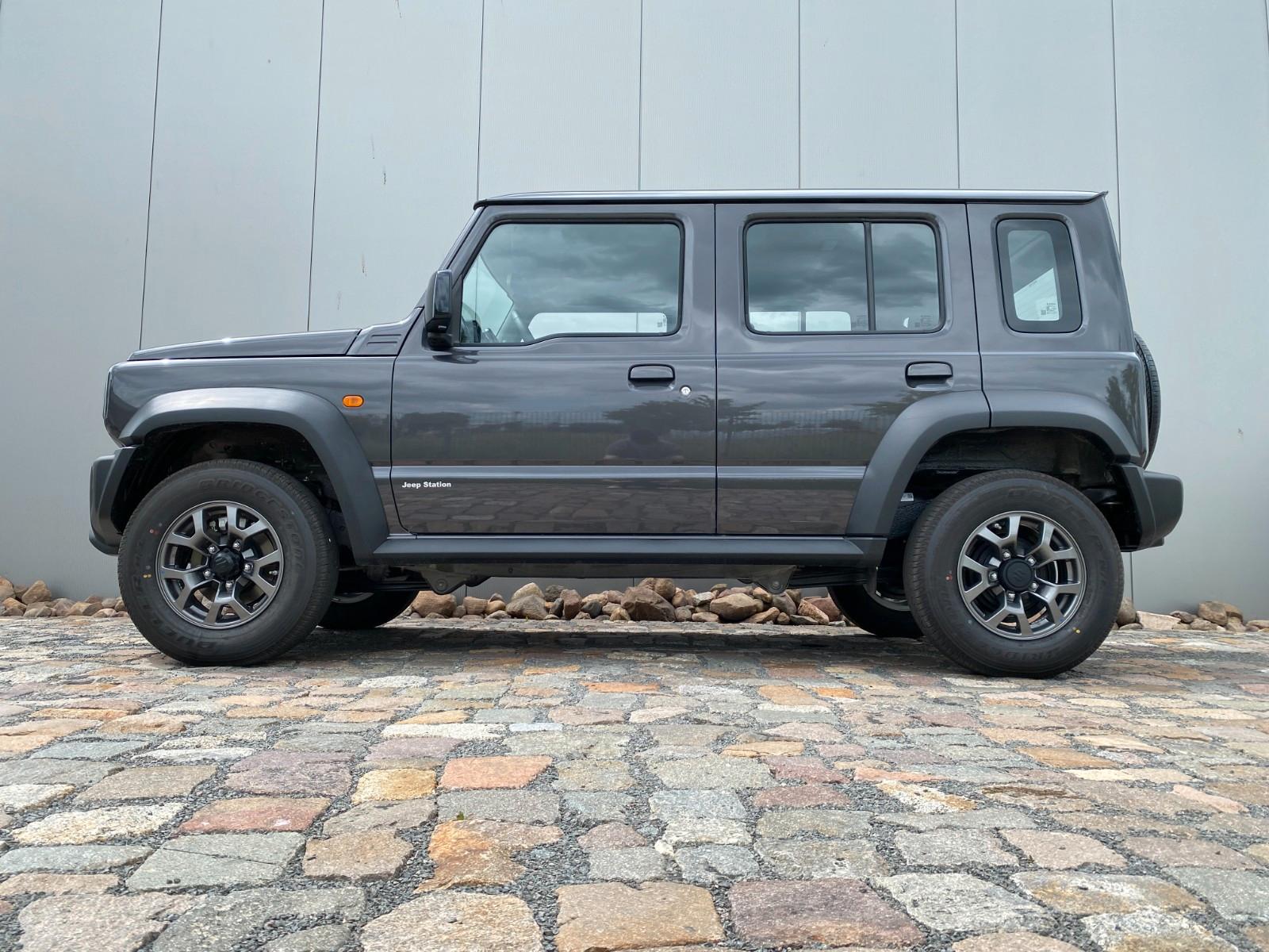 Suzuki JIMNY AUTM. GLX PKW 5 TÜRER 4 SITZE 4x4 ALLGRIP