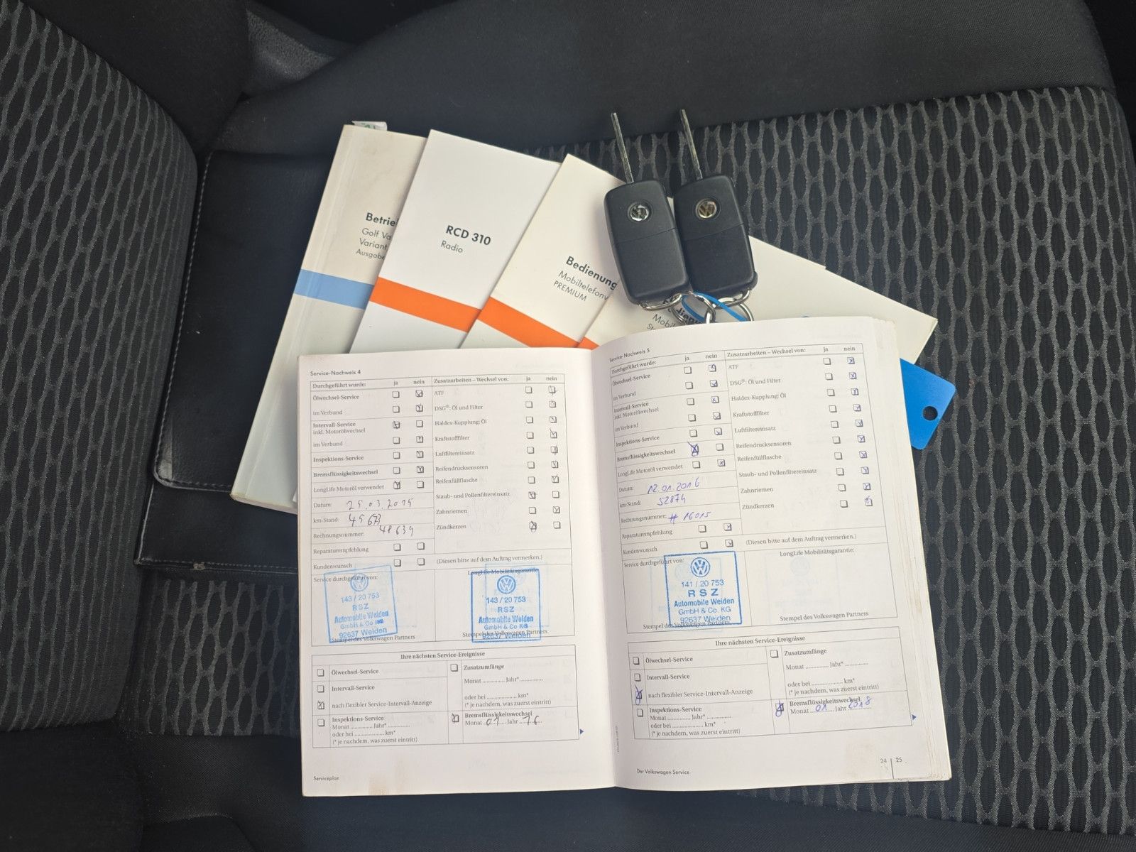 Fahrzeugabbildung Volkswagen Golf VI Variant Trendline INSPEKTION TÜV NEU