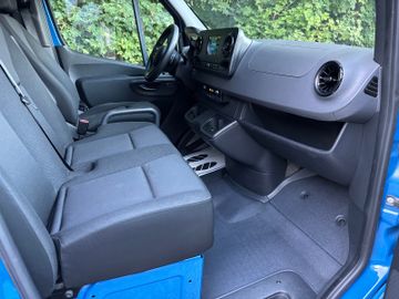 Mercedes Sprinter - 11