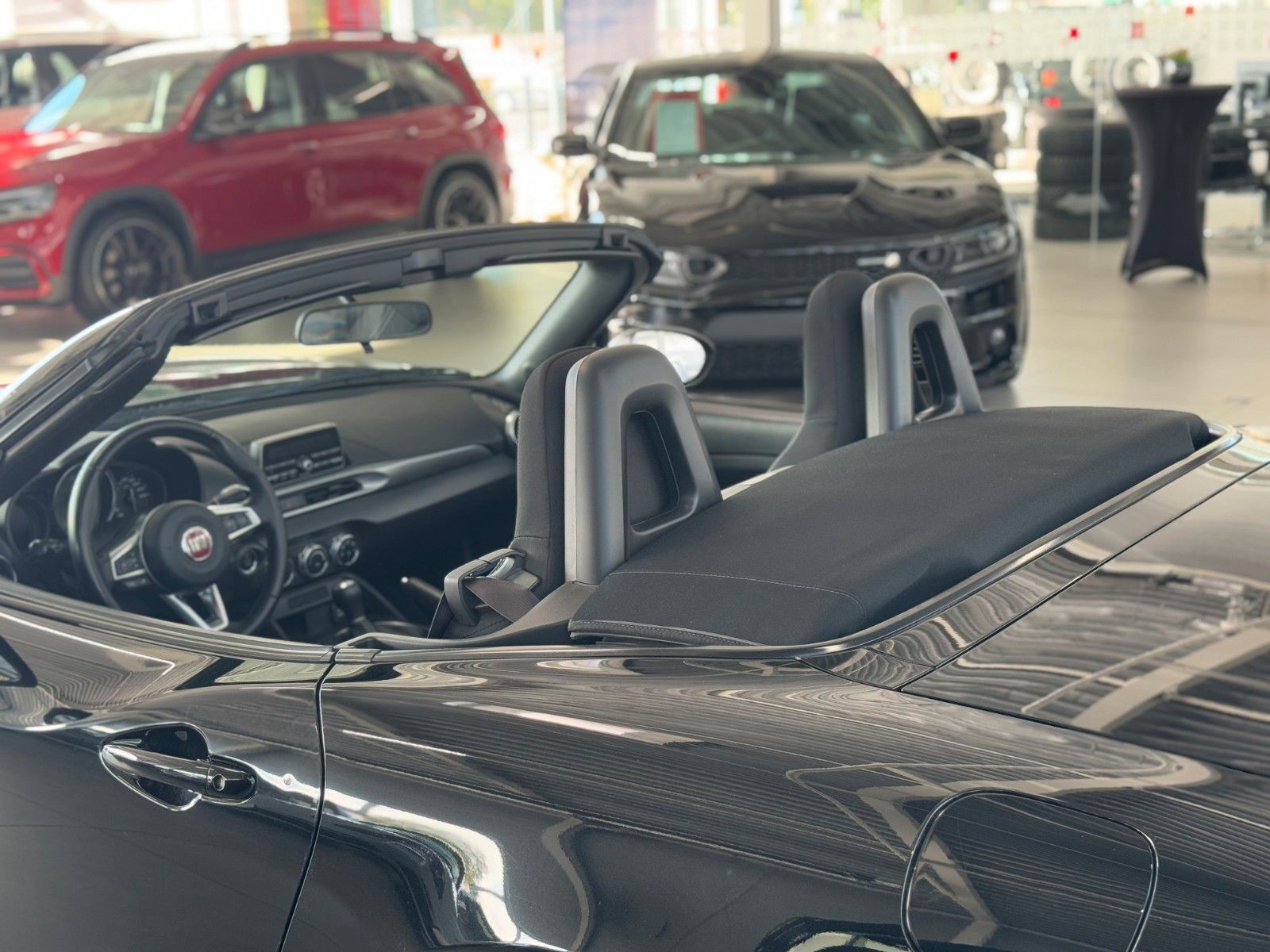 Fahrzeugabbildung Fiat 124 Spider  Klimaanlage Tempomat LM-Felgen TOP