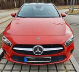 Mercedes-Benz A 220 Panorama Schiebedach - rote Mercedes-Benz A 220