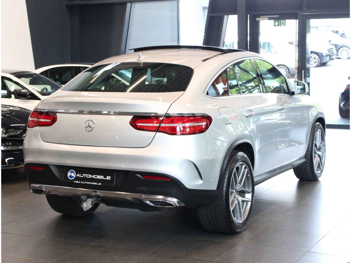 Fahrzeugabbildung Mercedes-Benz GLE 350 d Coupe 4Matic AMG-Line*AHK*Distronic